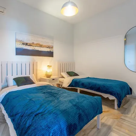 Appartement Beachfront Retreat Big Balcony And City Sea Views *