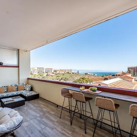 Beachfront Retreat Big Balcony And City Sea Views *