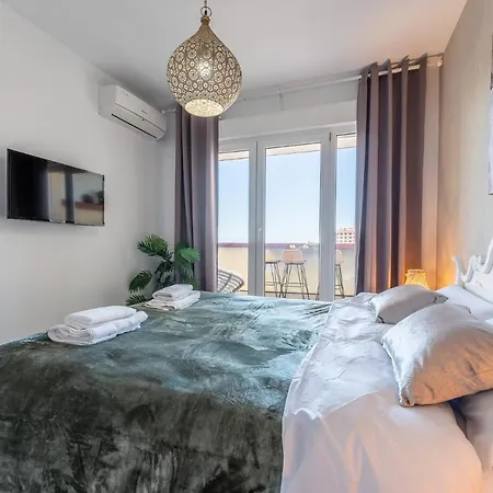 Beachfront Retreat Big Balcony And City Sea Views * Benalmadena